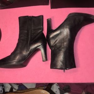 ❤black leather high heels❤SUPER stylish